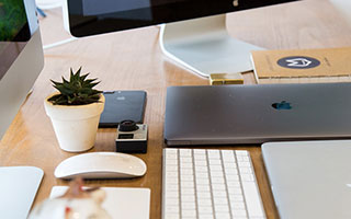 随着郑钦文1-2高芙，无缘决赛！诞生了4大不可思议和3个不争事实