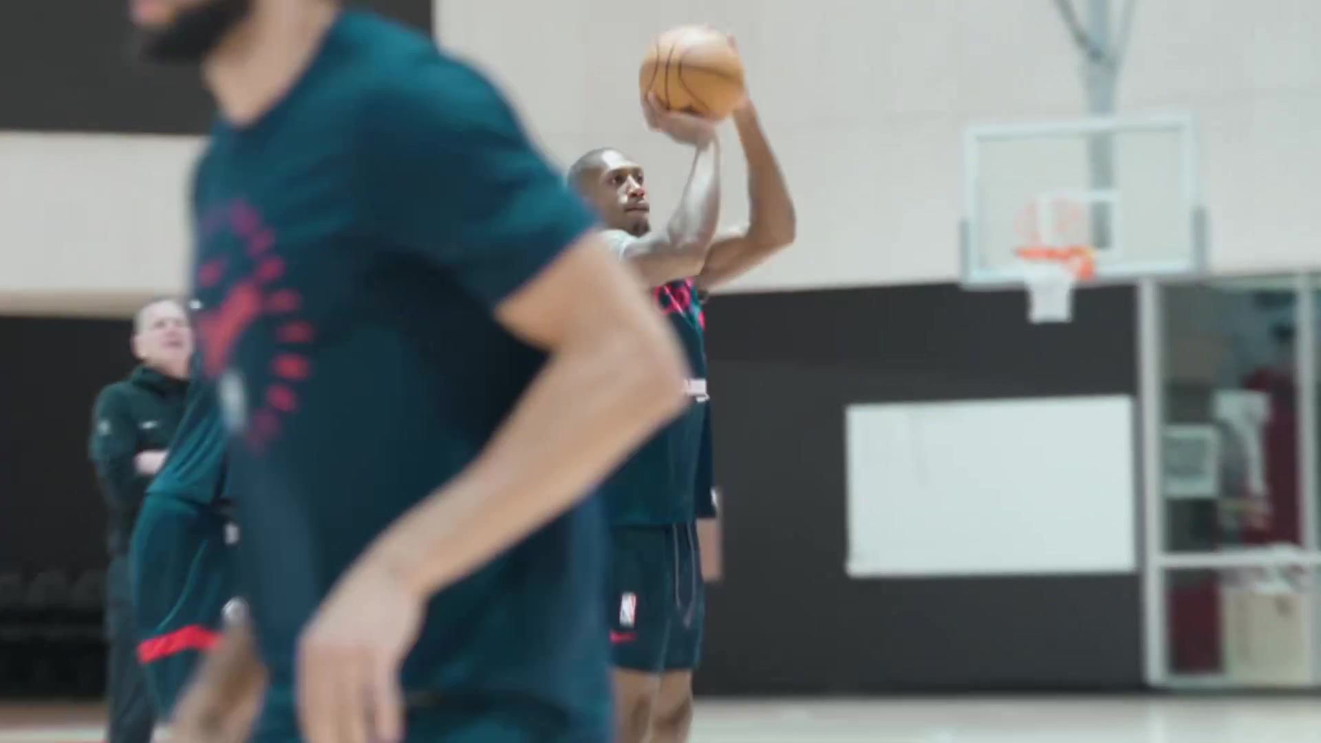 谈球吧(中国)官方网站💪🏽众志成城！快船官方晒今日训练视频 全队积极备战季后赛