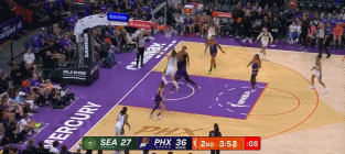 谈球吧体育官网入口小宝继续加油~李月汝风暴队首秀拿下6分4板4助 上半场5分2板2助